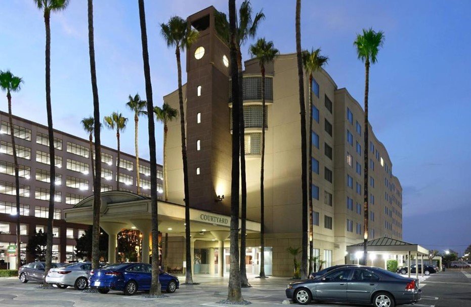 Courtyard Los Angeles LAX